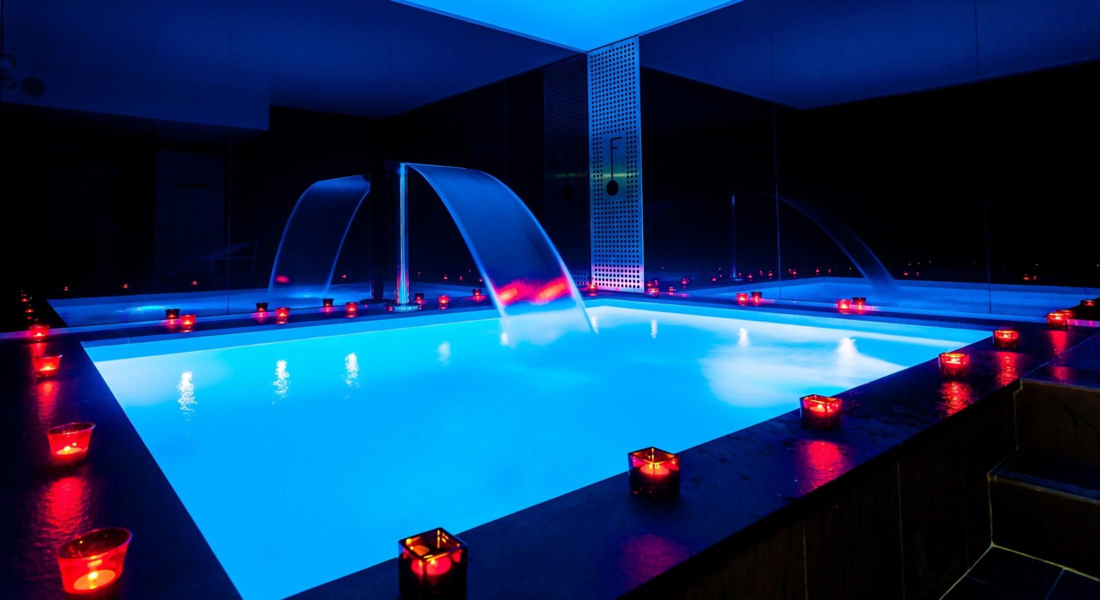 Hôtel Félicien by Elegancia Paris - Swimming Pool